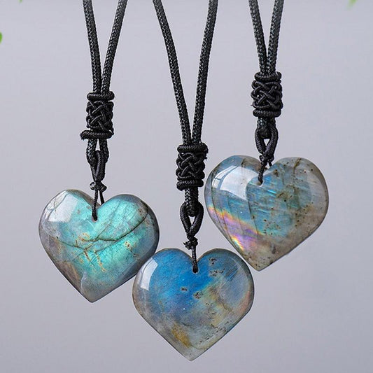 1pc Natural Crystal Labradorite Heart Shaped Pendant Polished Healing Moonstone Crystal Pendant Fashion Spiritual Jewelry Gift